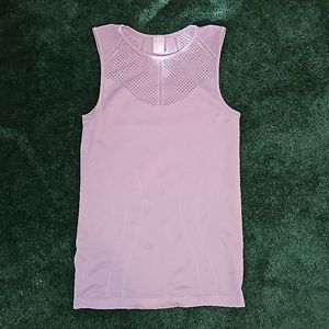 EUC Zella seamless perforated workout tank top